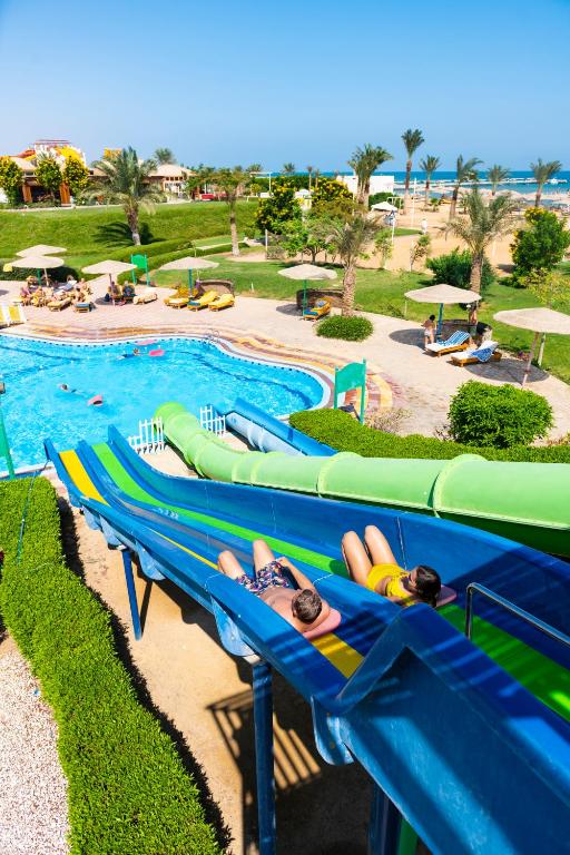 ذا ثرى كورنرز صنى بيتش ريزورت – The Three Corners Sunny Beach Resort