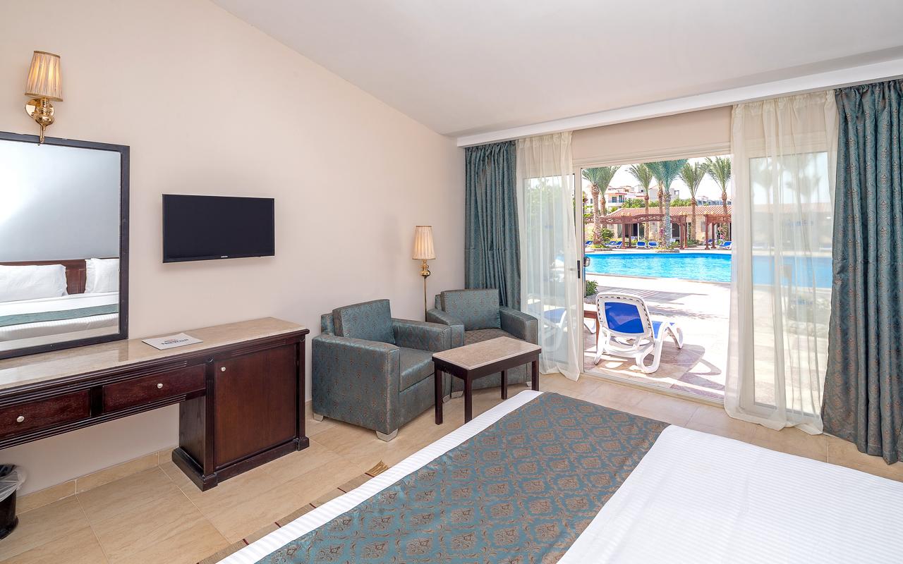 هاواى ريفيرا بيتش – Hawaii Riviera beach Aqua Park